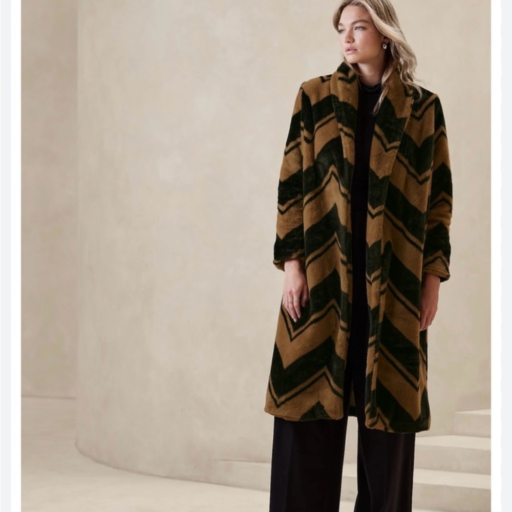 Banana republic Long faux fur